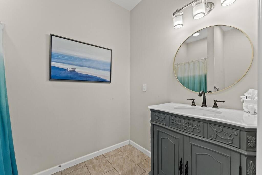 Shells And Bells Ocean Paradise - Sleeps 24, 2 Private Pools Holiday home Panama City Beach
