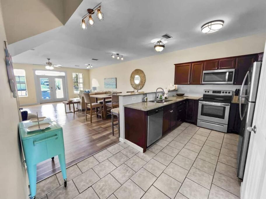 Holiday home Shells And Bells Ocean Paradise - Sleeps 24, 2 Private Pools *