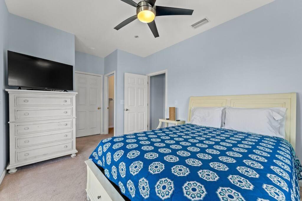 Shells And Bells Ocean Paradise - Sleeps 24, 2 Private Pools
