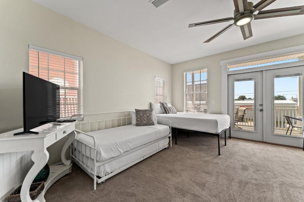 Shells And Bells Ocean Paradise - Sleeps 24, 2 Private Pools * Panama City Beach