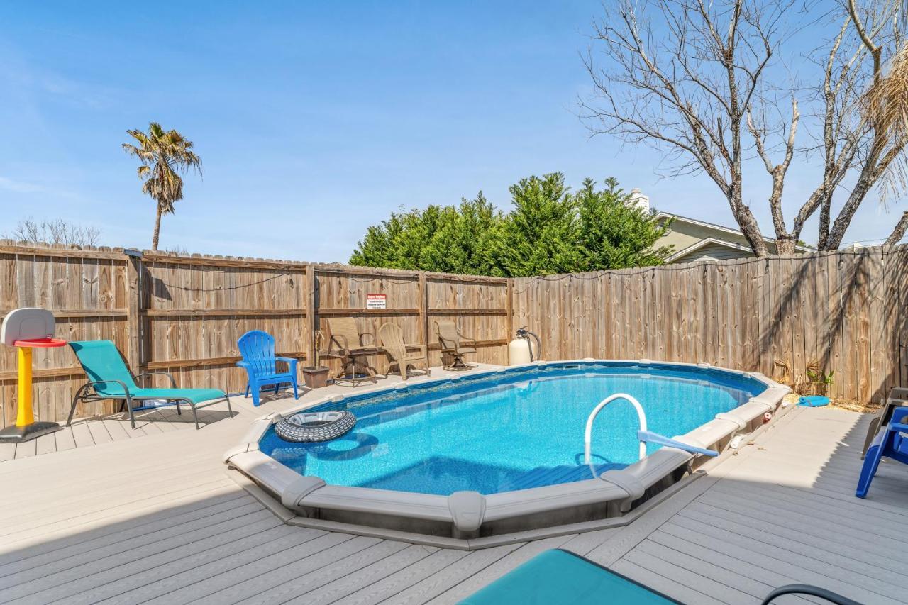 Shells And Bells Ocean Paradise - Sleeps 24, 2 Private Pools Holiday home *